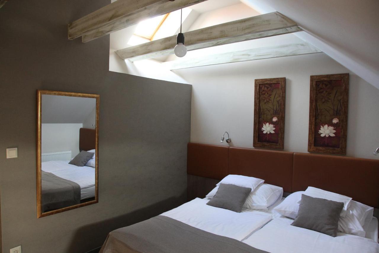 Portre Panzio Otel Kőszeg Dış mekan fotoğraf