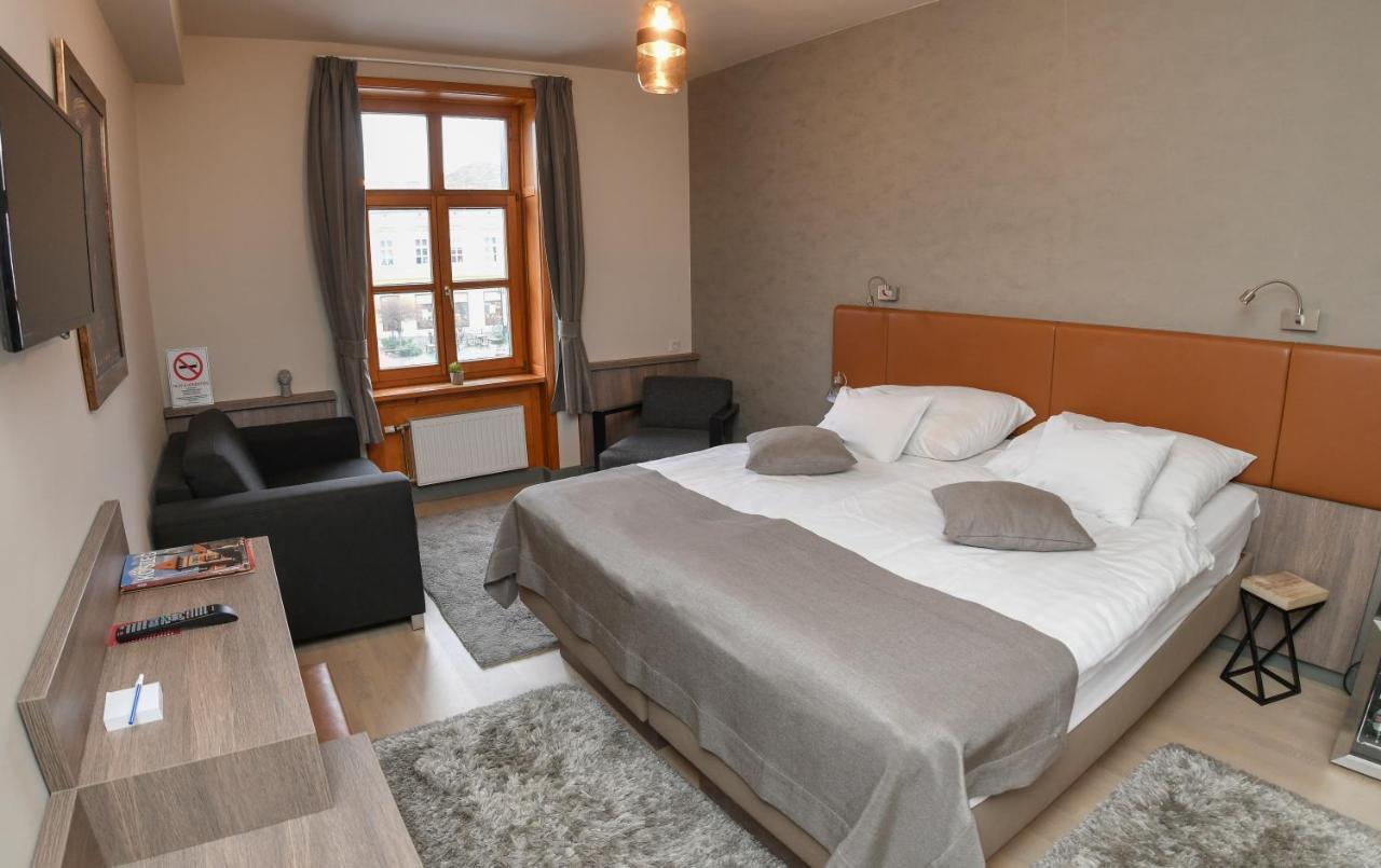 Portre Panzio Otel Kőszeg Dış mekan fotoğraf